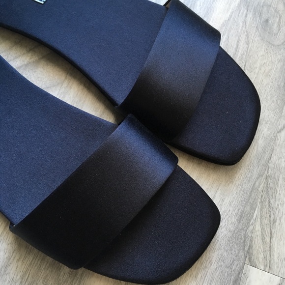 Prada blue satin slippers 6.5 nwt - Picture 3 of 5